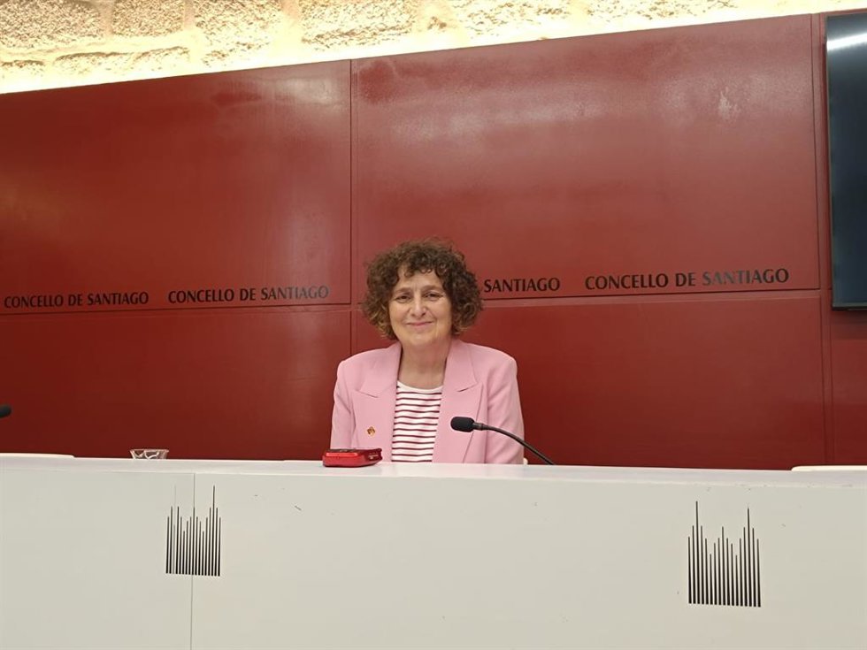 La alcaldesa de Santiago, Goretti Sanmartín, en rueda de prensa