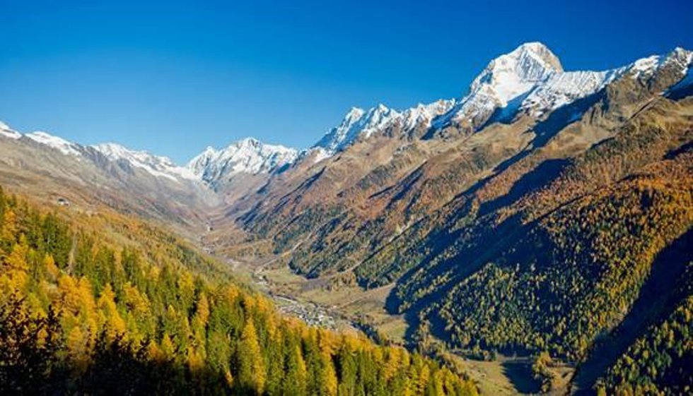 Vista del valle del Lötschental, en Suiza, uno de los más de cien sitios en el mundo donde se tomaron.