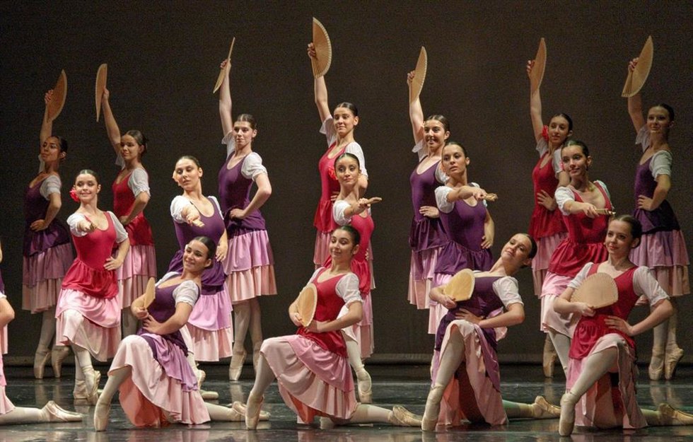 Actuación de danza española.