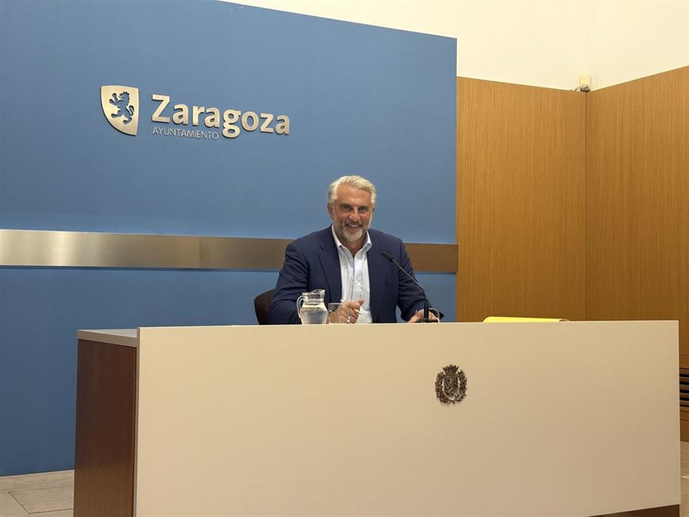 José Miguel Rodrigo informa a la ciudadanía sobre las próximas alteraciones al tráfico peatonal y rodado por obras de transformación, que conllevan cambios y mejoras en la movilidad