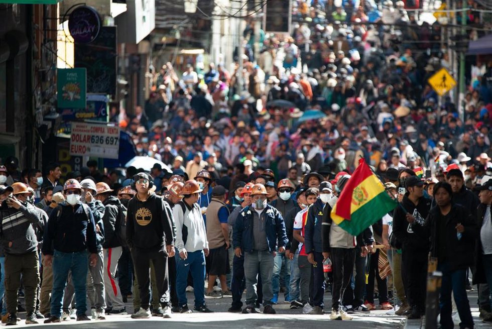 Archivo - Protestas en Bolivia contra el recorte de los subsidios a los combustibles.