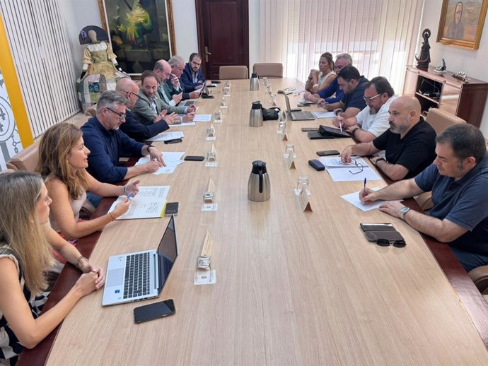 Reunión de la comisión provincial del PFEA.