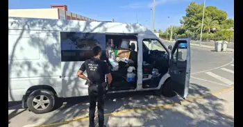 Immobilitzen a Elx una furgoneta amb aliments peribles sense refrigerar