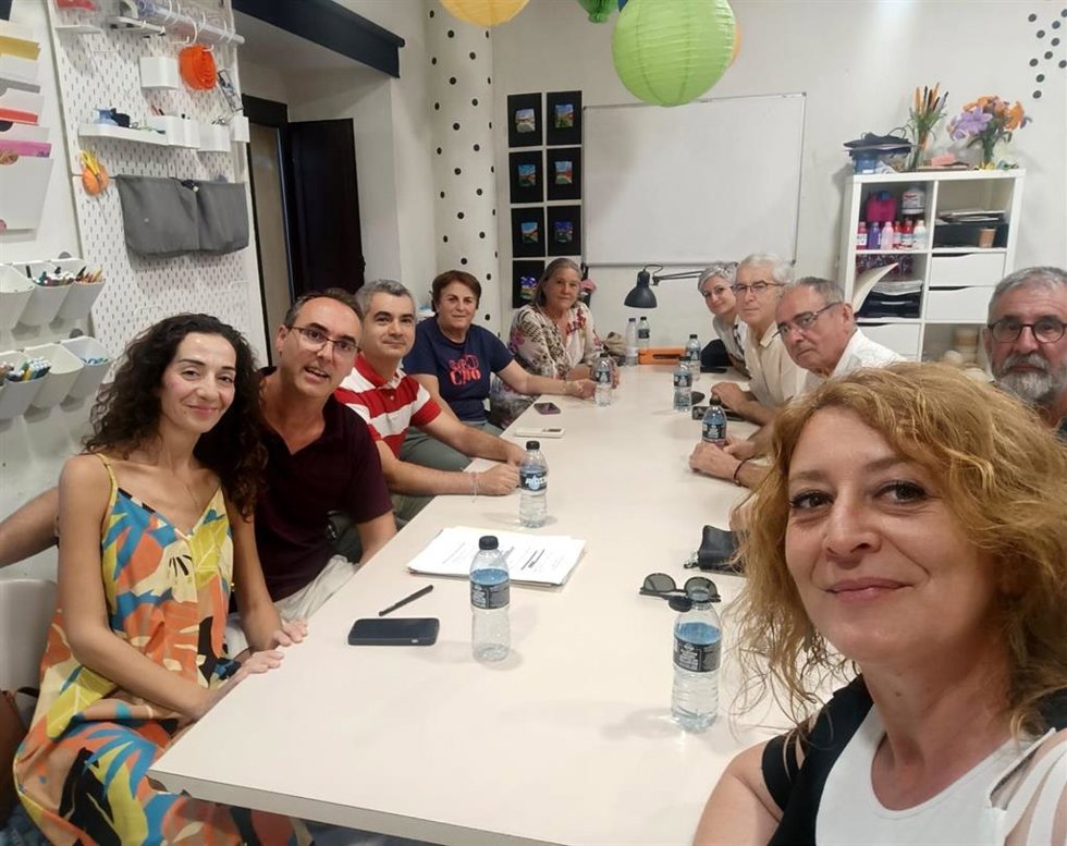 Cargos socialistas de los municipios de la Serranía de Ronda, con el coordinador territorial, David Sánchez, a la cabeza, han reclamado más recursos, profesionales y servicios públicos para las localidades de la comarca