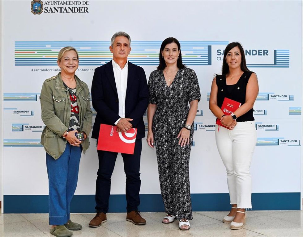 El Ayuntamiento muestra su apoyo a la celebración del 140 aniversario de la Cámara de Comercio
