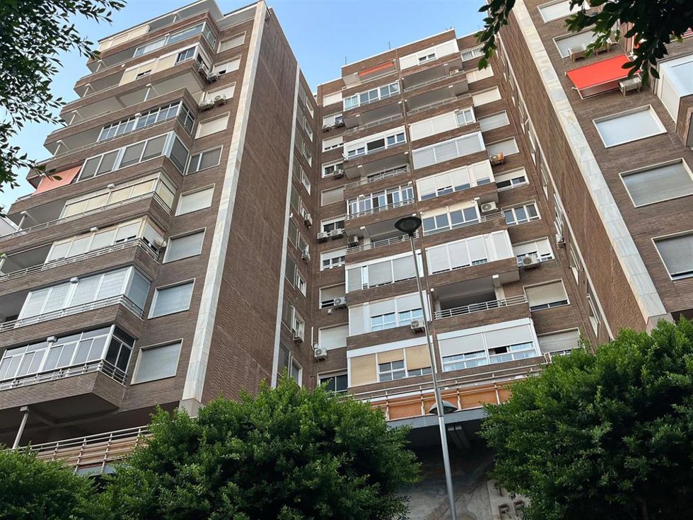 Ubicación de los inmuebles de la Junta en el edificio Torres Bermejas de Almería.