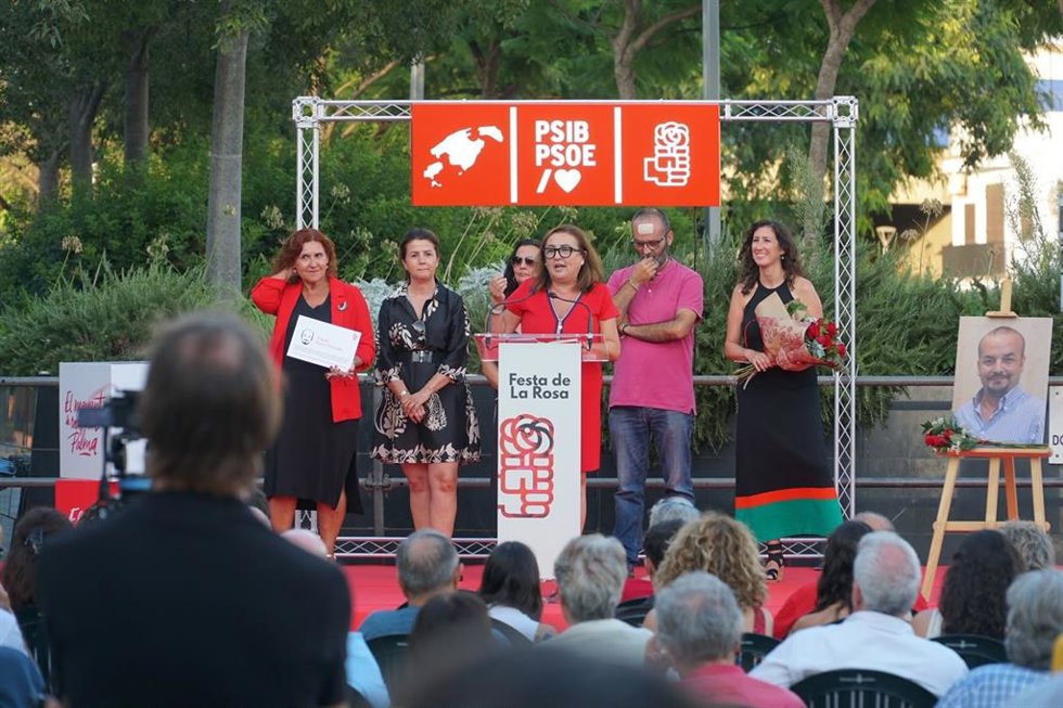 El PSOE de Palma homenajea a su regidor Paco Donate en el 15 aniversario de su muerte