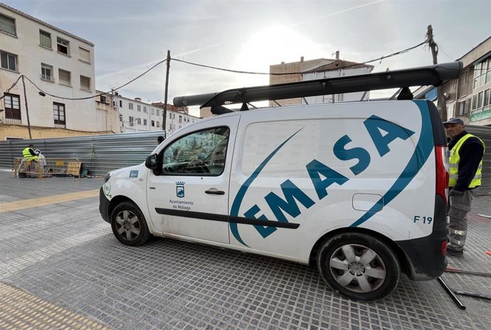 Archivo - Vehículo de la Empresa Municipal de Aguas de Málaga, Emasa.
