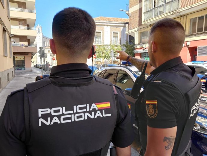 Detenidos dos hombres en Valladolid por tres robos en máquinas expendedoras del Hospital Río Hortega