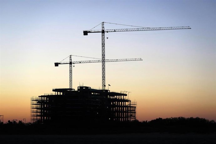 Archivo - Viviendas en construcción en Andalucía. Archivo.