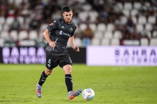 Archivo - Agustin Sienra of CD Castellon in action during the Spanish league, LaLiga Hypermotion, football match played between Cordoba CF and CD Castellon at Bahrain Victorious Nuevo Arcangel stadium on September 5, 2025, in Cordoba, Spain.