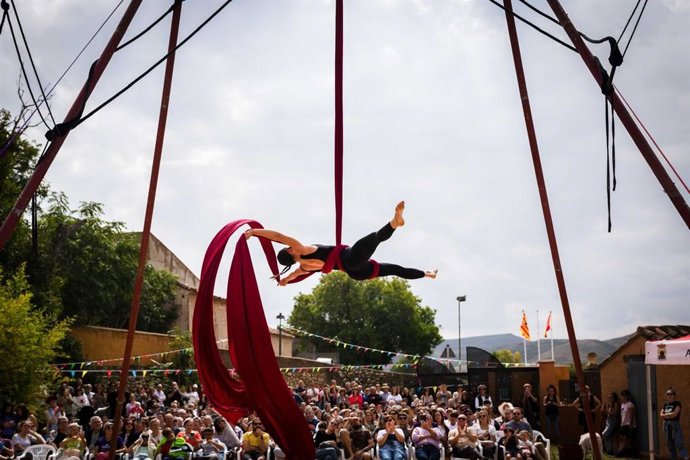 El festival  regresa a la provincia de Huesca con una programación que combina artes escénicas, música, talleres e intervenciones comunitarias, y que se extenderá del 19 de septiembre al 4 de octubre