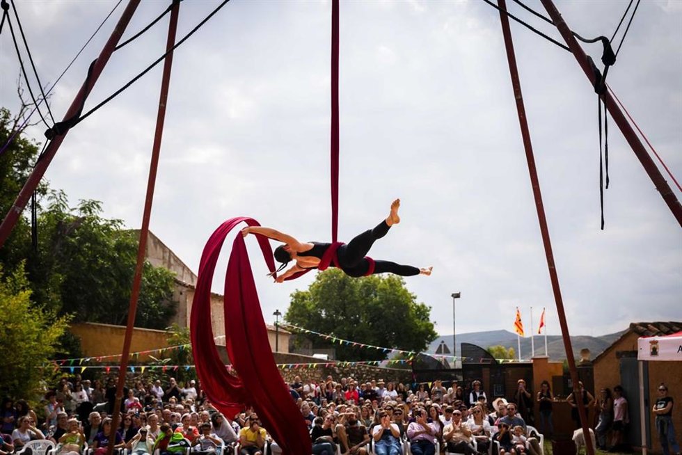 El festival  regresa a la provincia de Huesca con una programación que combina artes escénicas, música, talleres e intervenciones comunitarias, y que se extenderá del 19 de septiembre al 4 de octubre