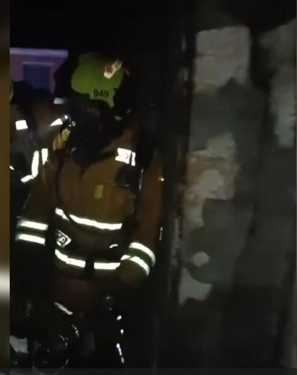 Bomberos intervienen en el incendio en Dénia
