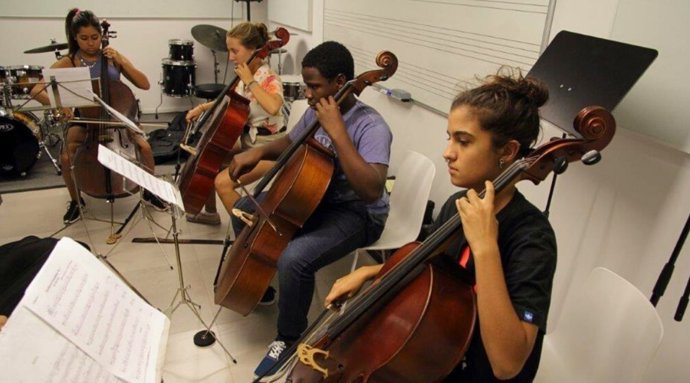 Alumnes de música.