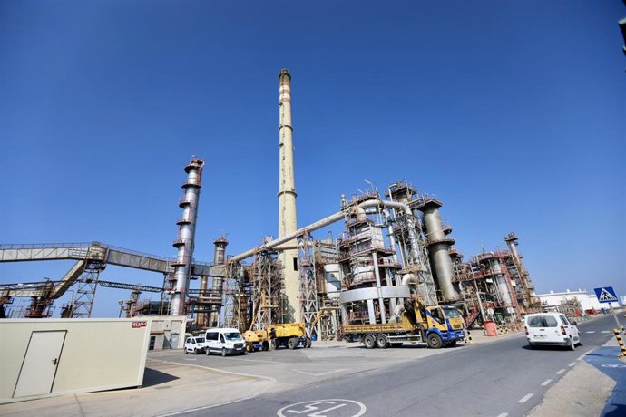 Archivo - Instalaciones del Parque Energético de Moeve, en Palos de la Frontera (Huelva). A 16 de junio de 2026 en Palos de la Frontera, Huelva (Andalucía, España).