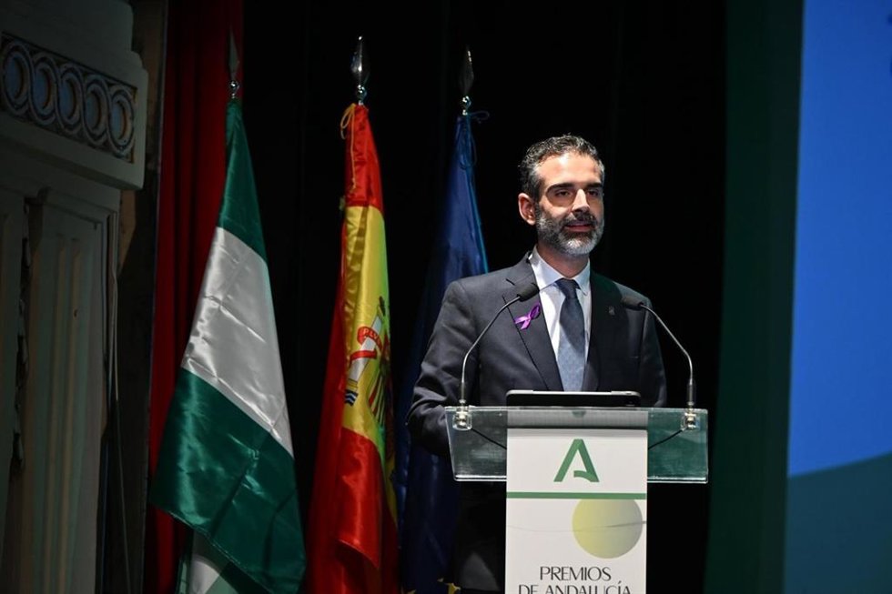 El consejero de Agricultura, Pesca, Agua y Desarrollo Rural, Ramón Fernández-Pacheco.