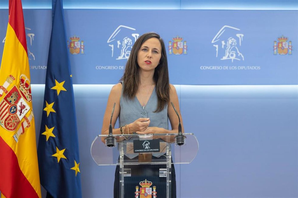 La secretaria general y diputada de Podemos, Ione Belarra, durante una rueda de prensa en el Congreso de los Diputados, a 1 de septiembre de 2026, en Madrid (España).
