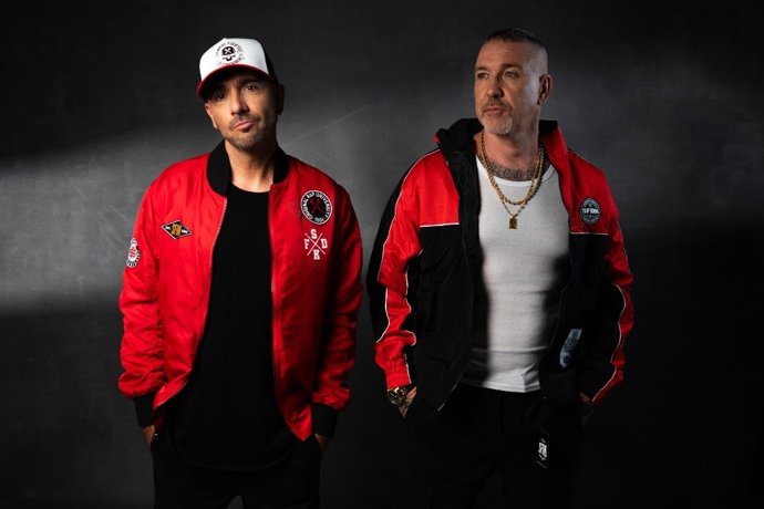 El dúo sevillano actuará el 7 de mayo en la Sala Multiusos dentro de su próxima gira, cuyas primeras fechas ya han sido confirmadas