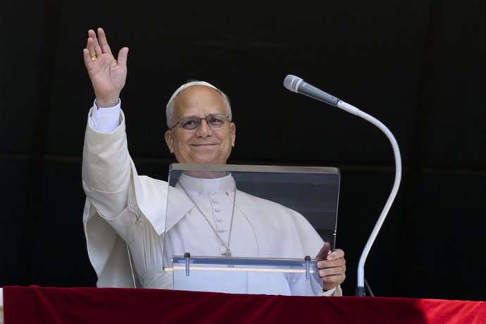 Archivo - Arquivo - 5 de julho de 2026, Cidade do Vaticano: Ângelus do Papa Leão XIV na Praça de São Pedro, 5 de julho de 2026. ANSA/VATICAN MEDIA + ASSESSORIA DE IMPRENSA, PRESS OFFICE, FOTO DE DIVULGAÇÃO, PROIBIDA A VENDA, SOMENTE PARA USO EDITORIAL + N
