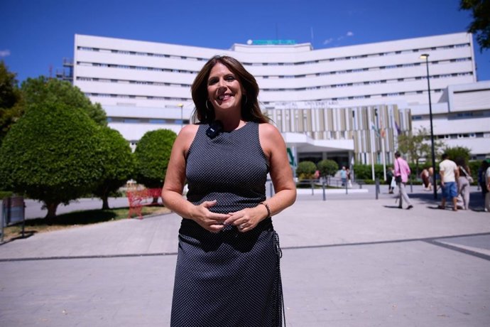 Imagen de la portavoz adjunta del Grupo Socialista en el Parlamento de Andalucía, Ángeles Férriz.