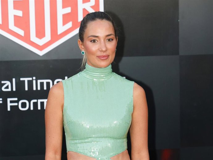 Alice Campello posando en el photocall de Tag Heuer