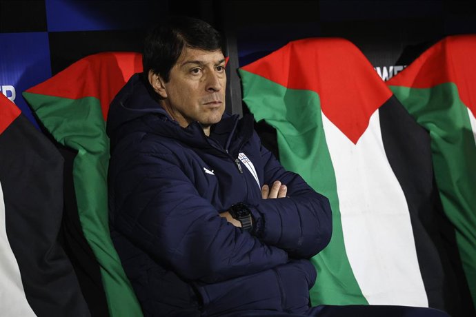 Futbol, Palestino vs Universidad Catolica. Fecha 23, Liga de Primera 2026. El Entrenador de Universidad Catolica Daniel Garnero es fotografiado durante el partido de la Liga de Primera contra Palestino en el estadio Municipal de La Cisterna en Santiago,