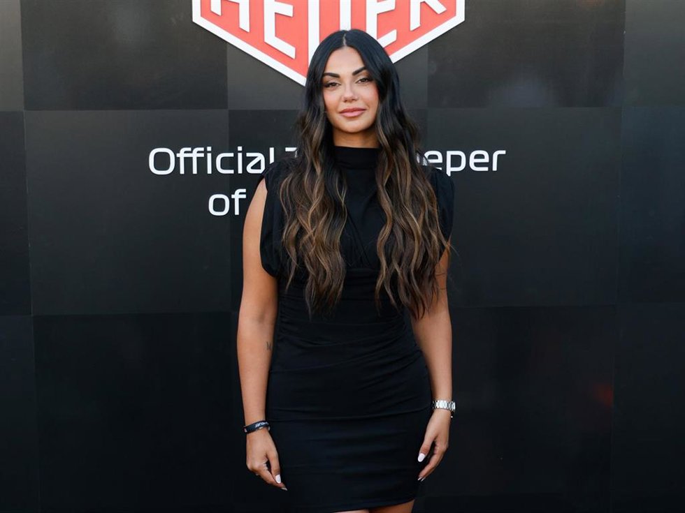 Claudia Rodríguez posando en el photocall de Tag Heuer