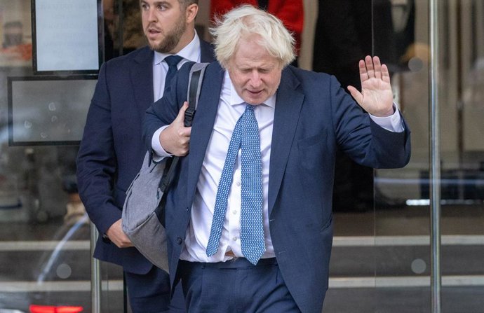 Archivo - October 21, 2025, London, England, United Kingdom: Former UK Prime Minister BORIS JOHNSON departs Covid-19 Inquiry public hearing after giving evidence at Children and Young People module.