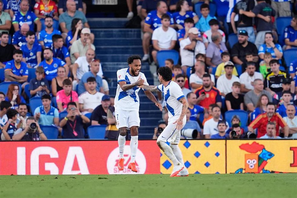 Pierre-Emerick Aubameyang celebra su gol en el Getafe CF-Deportivo de A Coruña de LaLiga EA Sports 26-27