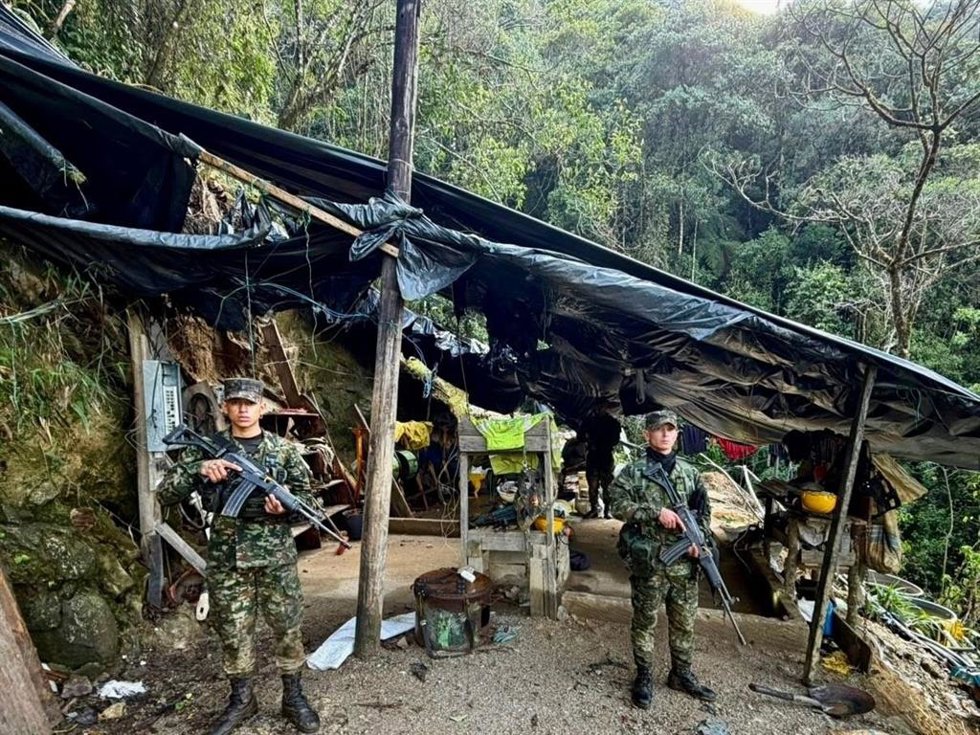 Militares de Colombia durante una operación contra la guerrilla