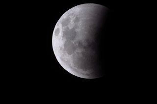 27 August 2026, Brazil, Sao Paulo: Eclipse of the Moon as seen from Sao Paulo. Photo: Saulo Dias/ZUMA Press Wire/dpa