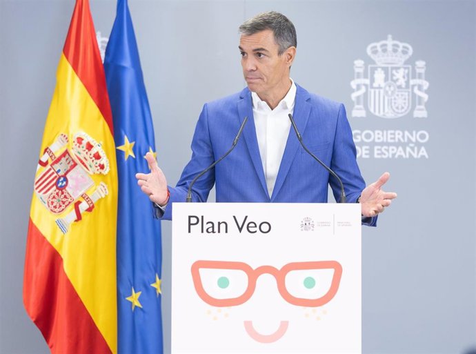 El presidente del Gobierno, Pedro Sánchez, interviene durante la presentación de la ampliación del ‘Plan Veo’, en la sede del Ministerio de Sanidad, a 14 de septiembre de 2026, en Madrid (España).