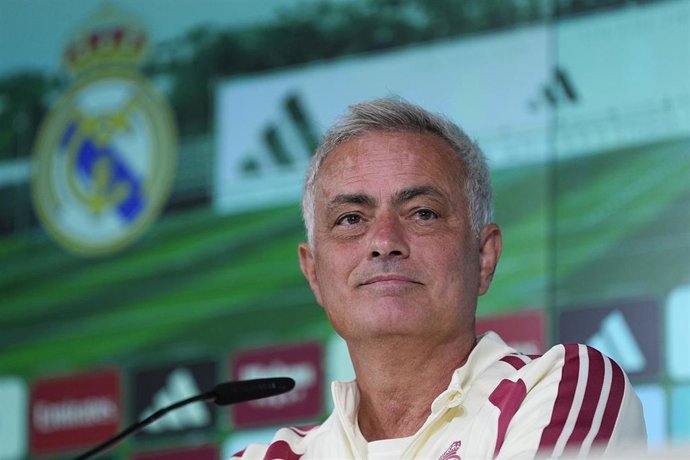 El entrenador del Real Madrid, José Mourinho, en rueda de prensa.