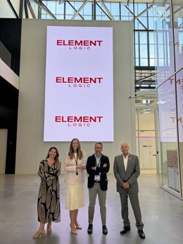 Representantes de Element Logic y del Consorci de la Zona Franca de Barcelona (CZFB)