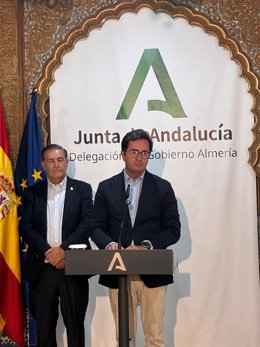 El delegado de la Junta de Andalucía en Almería, Francisco Góngora, durante su intervención ante los medios.