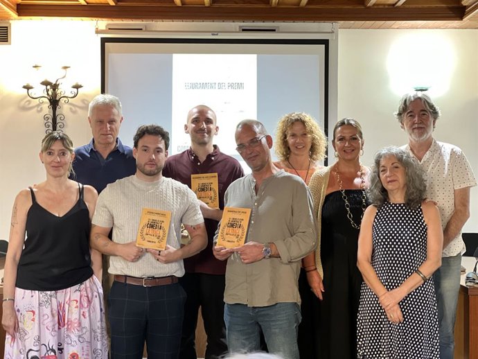 Premiado y finalistas con Ayto. L'Eliana y organizadores
