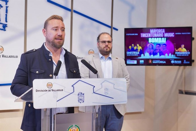 El diputado y alcalde de Mayorga, David de la Viudad, y el teniente de alcalde de Mayorga, Rubén San Cirilo, en la presentación del Tricentario Music.