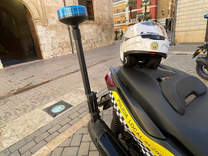 Archivo - Arxiu - Motocicleta de la Policia Local