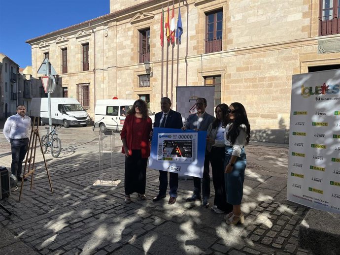 Fromago llegará a más de cinco millones de hogares gracias a la imagen de la feria en el cupón de la ONCE .