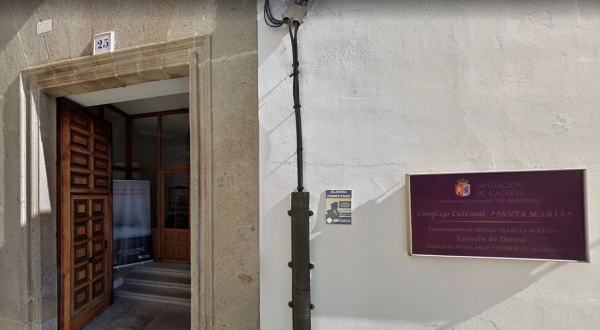 El Conservatorio de Plasencia abre nuevas plazas y amplía su proyecto con una iniciativa dirigida a personas adultas