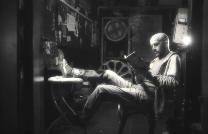La Filmoteca estrena en València 'La noche está marchándose ya'.