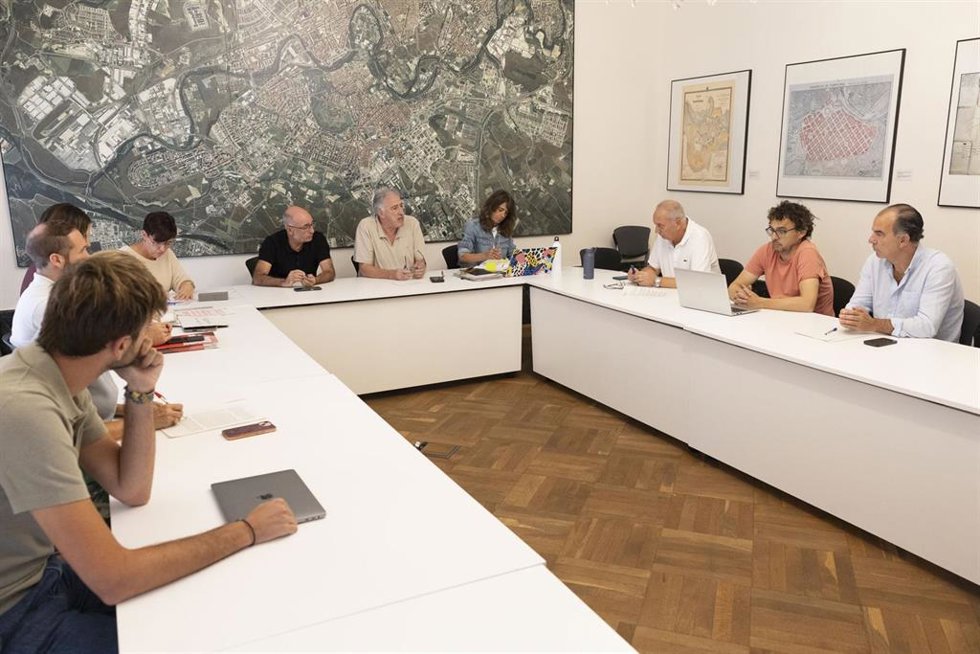 Reunión de la mesa de Erripagaña.
