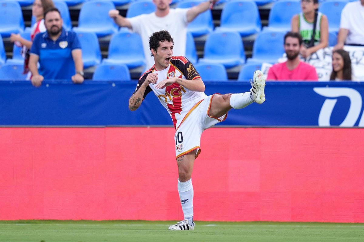 Alavés y Rayo Vallecano quieren hacerse fuertes en casa ante el tocado Valencia y el Espanyol