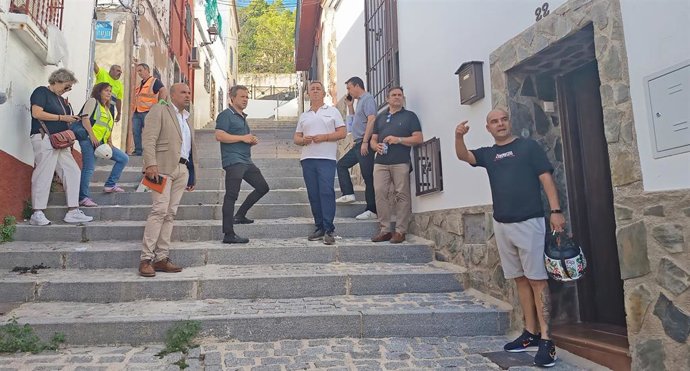 Visita a las obras en la calle Hospitalico.