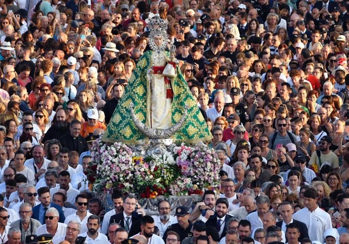 Archivo - La Romería de la Fuensanta movilizará a más de 460 efectivos y contará con transporte público gratuito