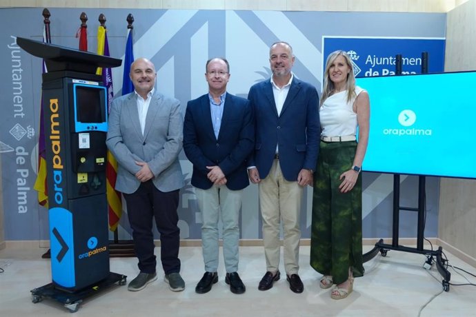 El regidor de Movilidad del Ayuntamiento de Palma, Toni Deudero, en la rueda de prensa sobre la nueva zona ORA de Palma.