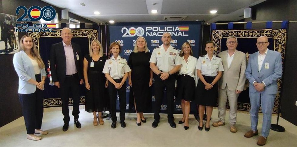 La Jefatura Superior de Policía de Andalucía Oriental, con sede en la ciudad de Granada, ha acogido entre los días 8 y 10 de septiembre una reunión, de carácter ejecutivo, de la Junta Directiva de la Red Europea de Laboratorios de Ciencia Forense