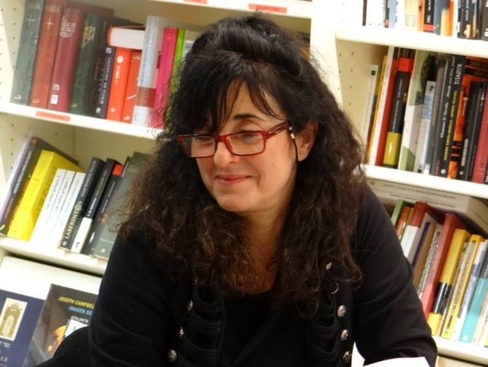 La escritora Pilar González España, ganadora del XI Premio Alexandre Dumas de Novela Histórica.
