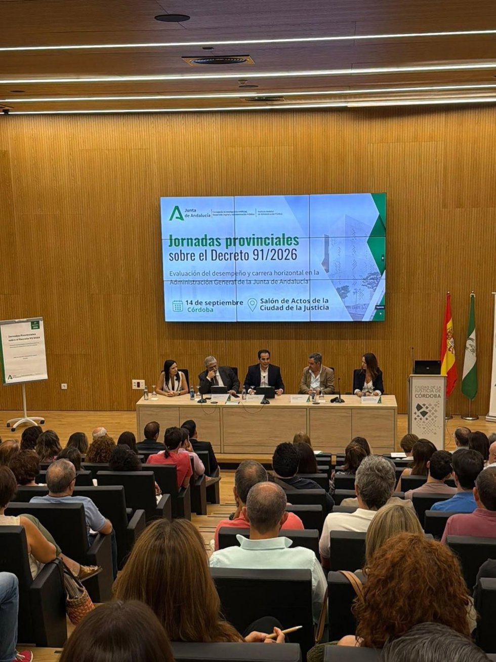 Inauguración de las jornadas sobre el Decreto 91/2026 de evaluación del desempeño y carrera horizontal en Córdoba.